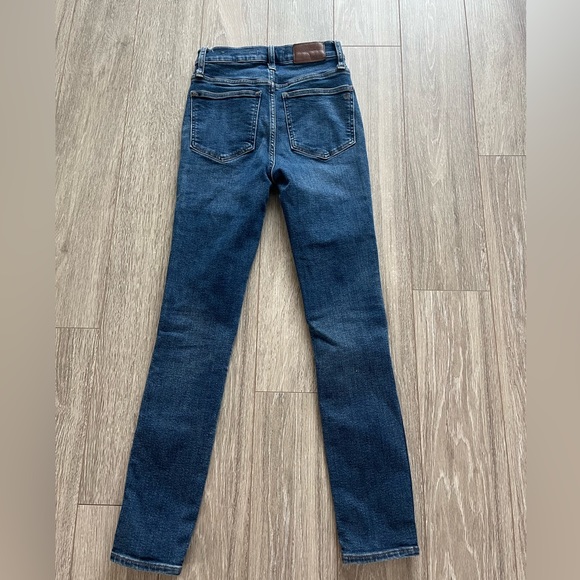 Madewell 10” High-Rise Skinny Jeans in Wendover Wash: TENCIL Denim - Picture 7 of 8